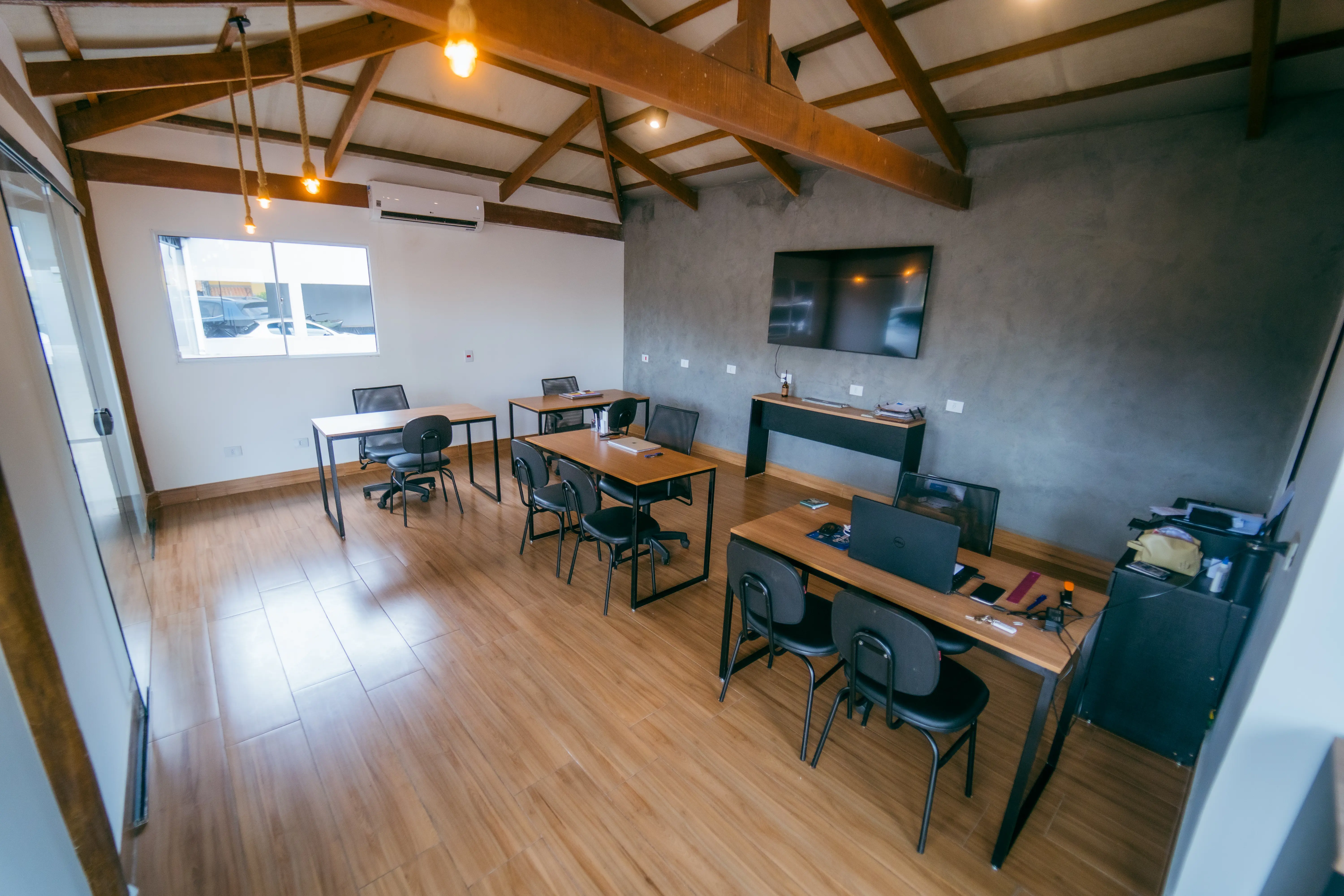 Showroom Vasto Motors